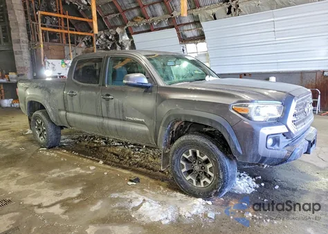 2016 Toyota Tacoma Double Cab z USA, uszkodzony, nr VIN 5TFDZ5BN7GX008966